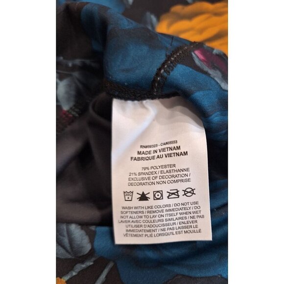 NWOT Nike Women's One Logo Mid-Rise Dri-Fit 7" Shorts /Size XS - Picture 4 of 5